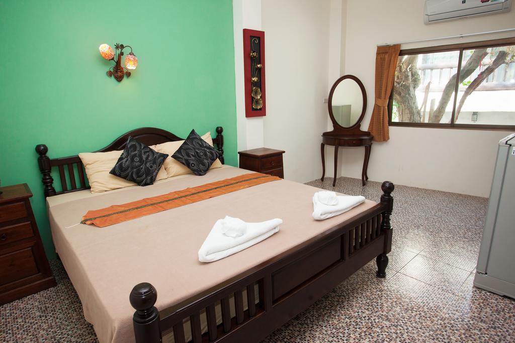 Sea Breeze Guest House Cha-Am Rum bild